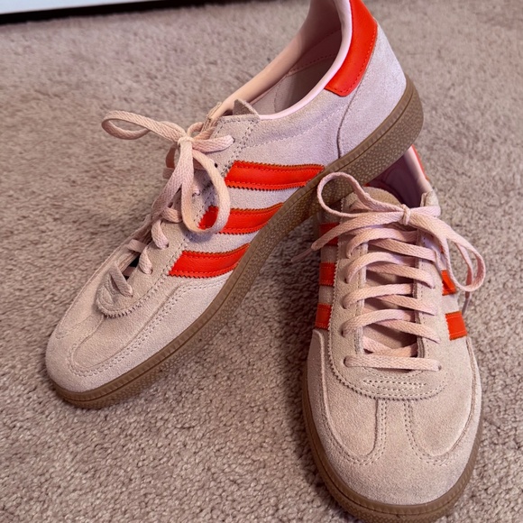 Adidas: Handball Spezial sneakers. Light pink with neon orange/pink, sz 8.5 - Picture 7 of 13